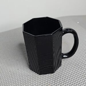 Vintage Arcoroc France Black Glass Coffee Cup Mug 8 Oz. Octagon Shape 8‎ Sides